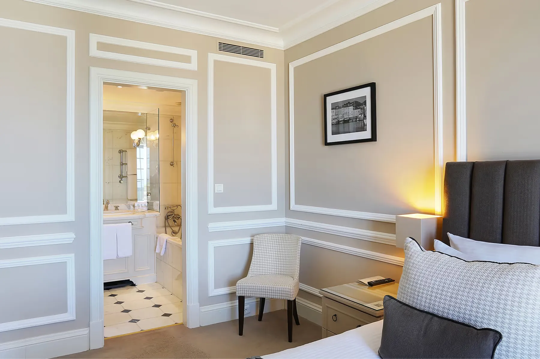 Althoff Villa Belrose rooms 3