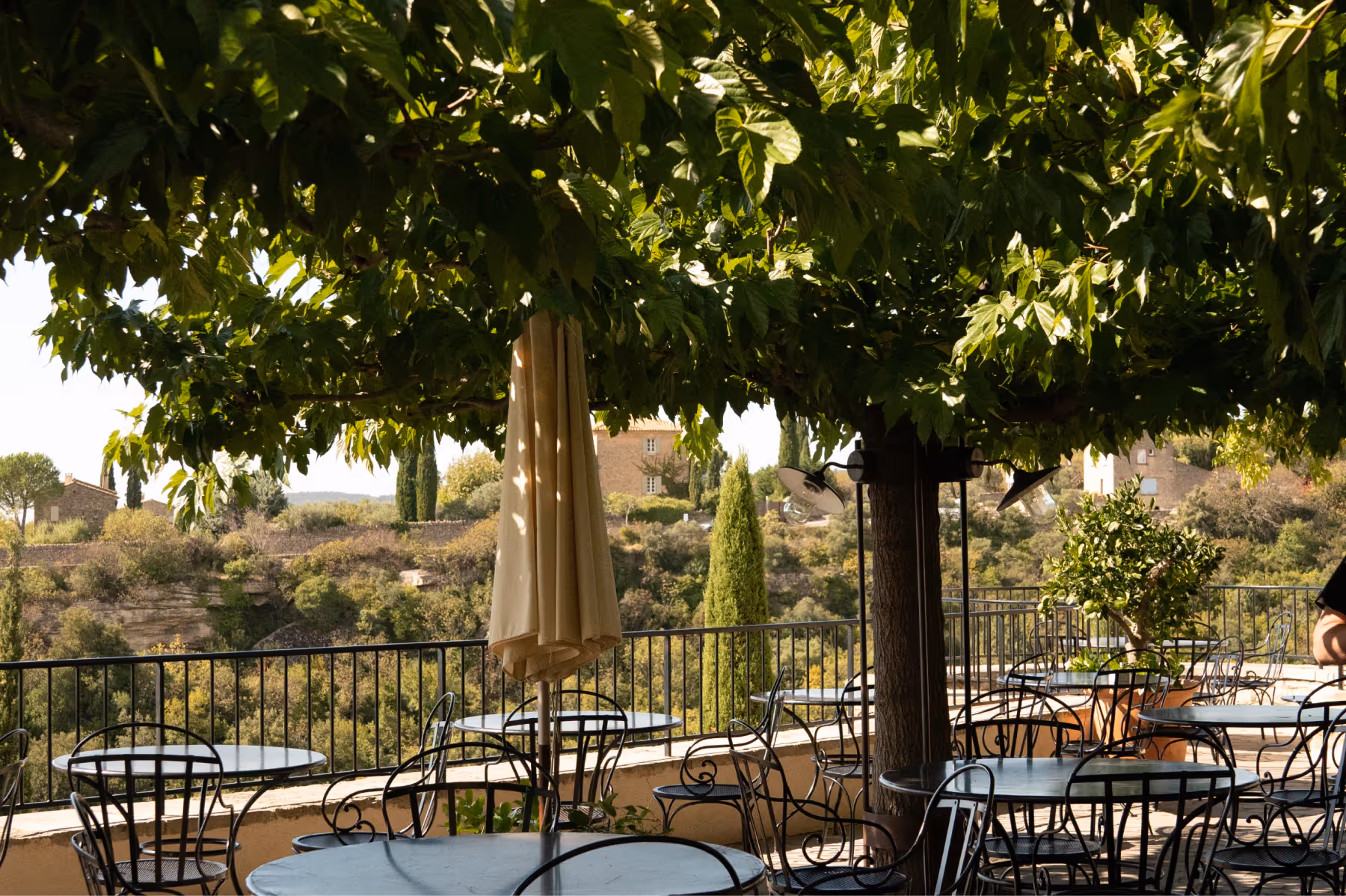 Airelles Gordes, La Bastide dining 1