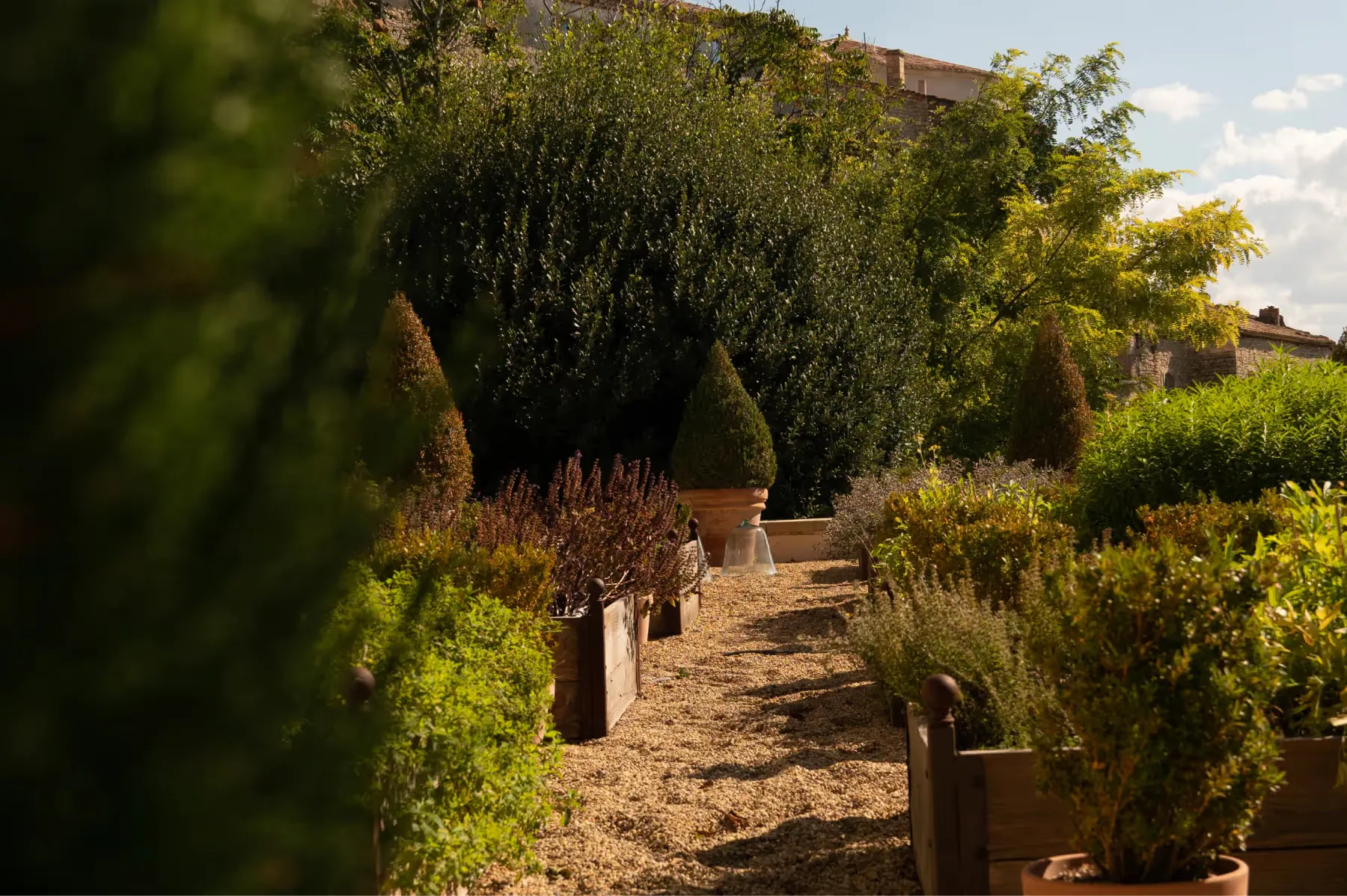 Airelles Gordes, La Bastide dining 12