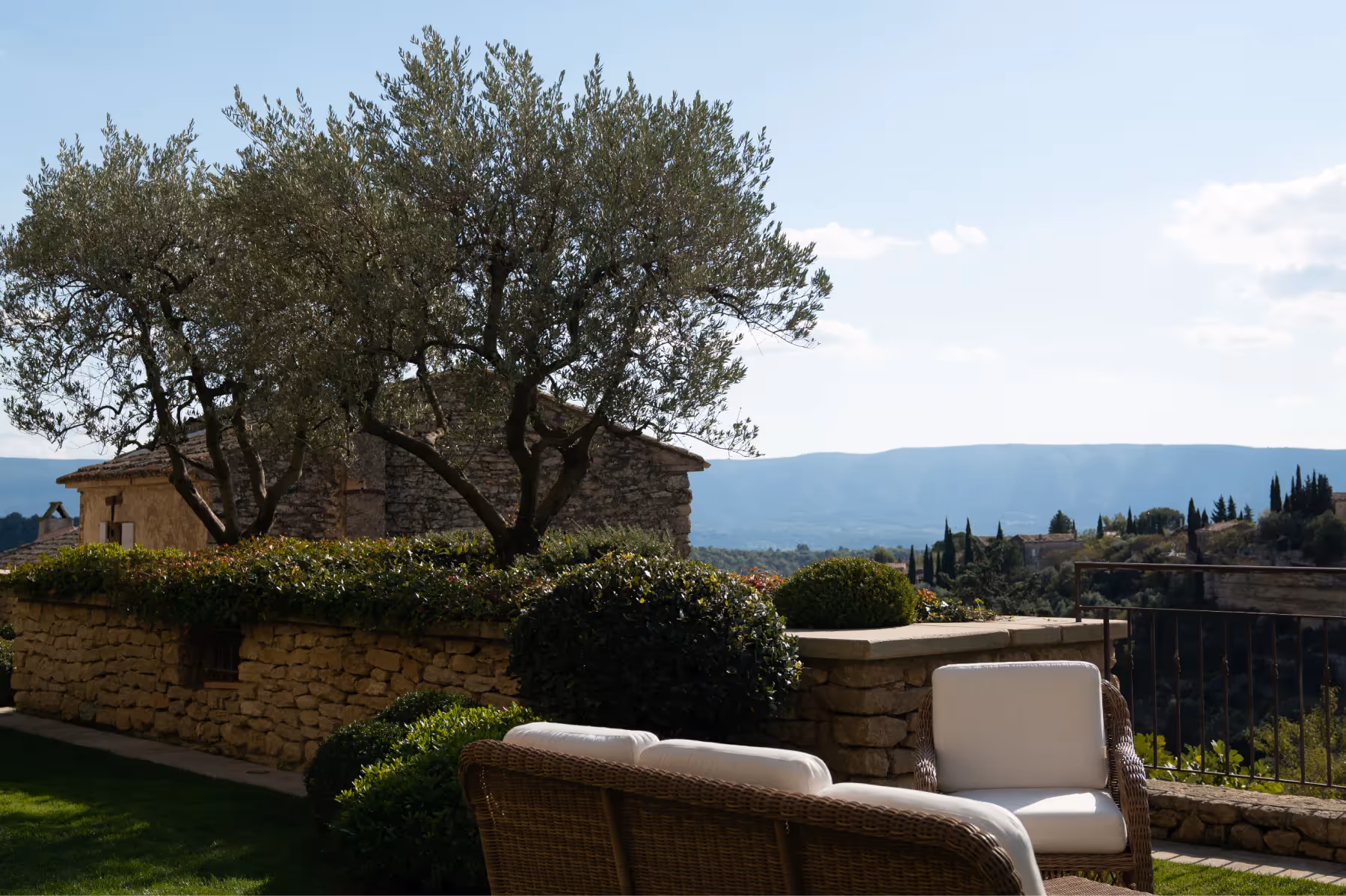 Airelles Gordes, La Bastide property 9