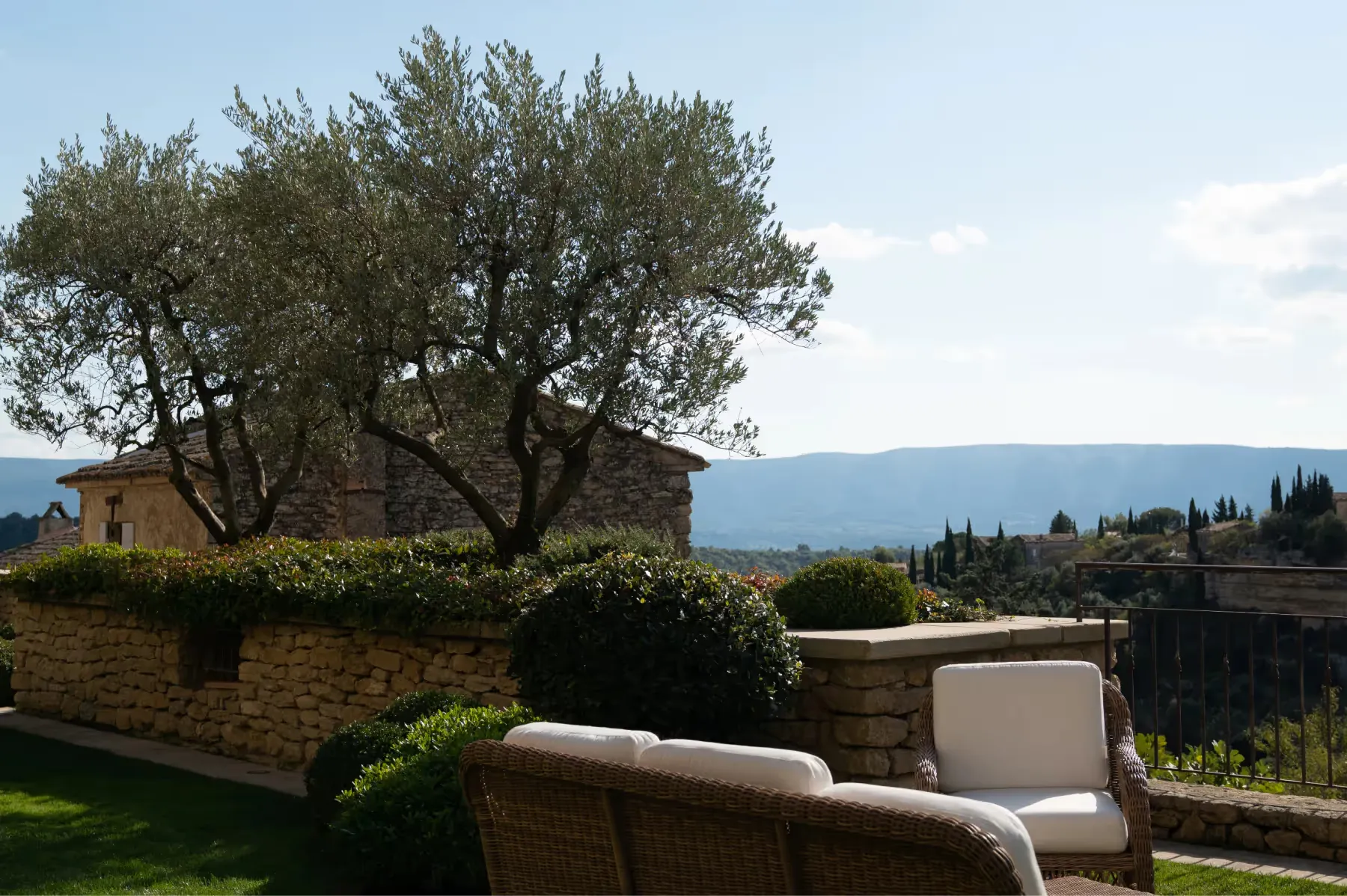 Airelles Gordes, La Bastide property 9