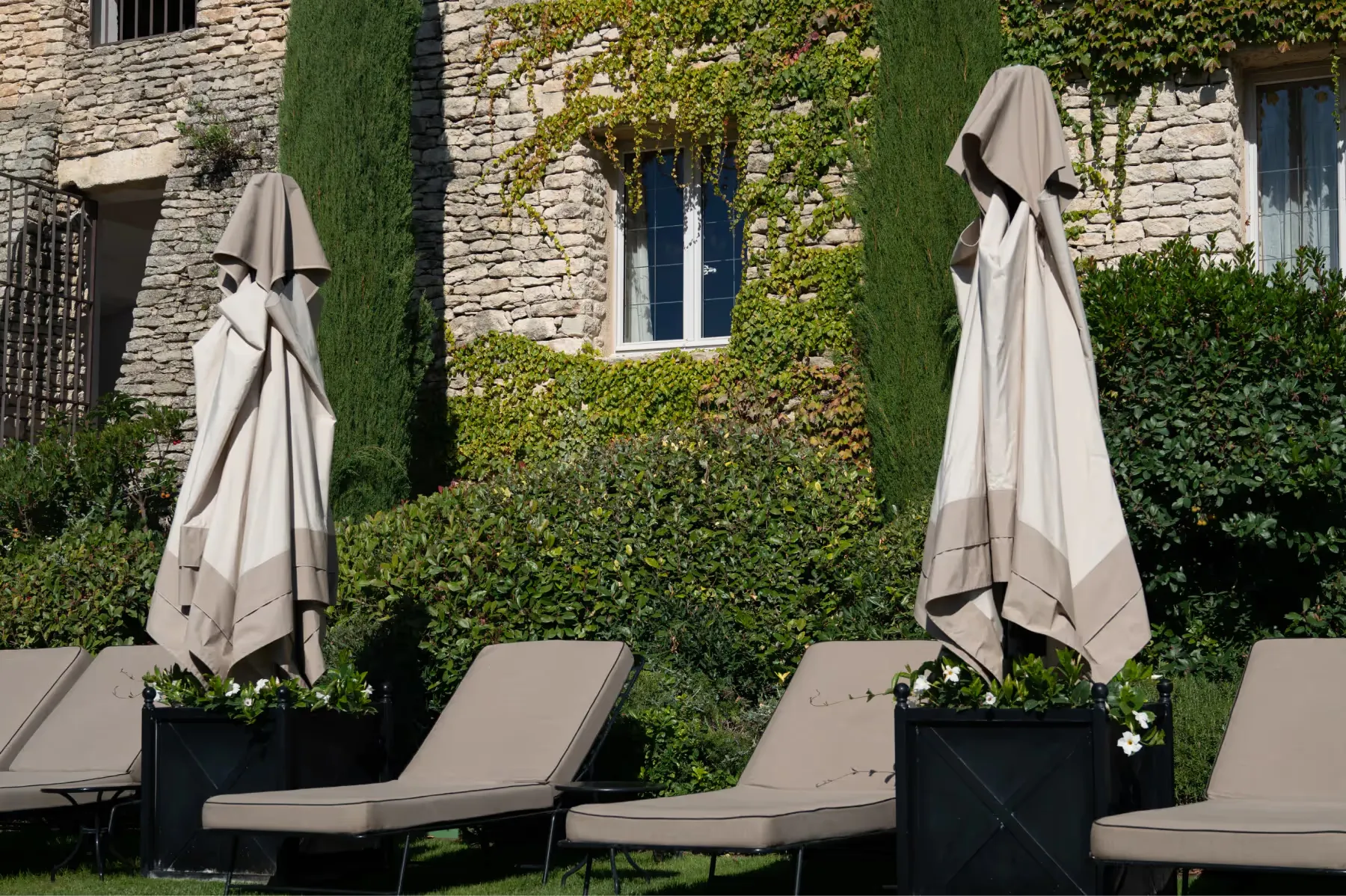 Airelles Gordes, La Bastide property 11