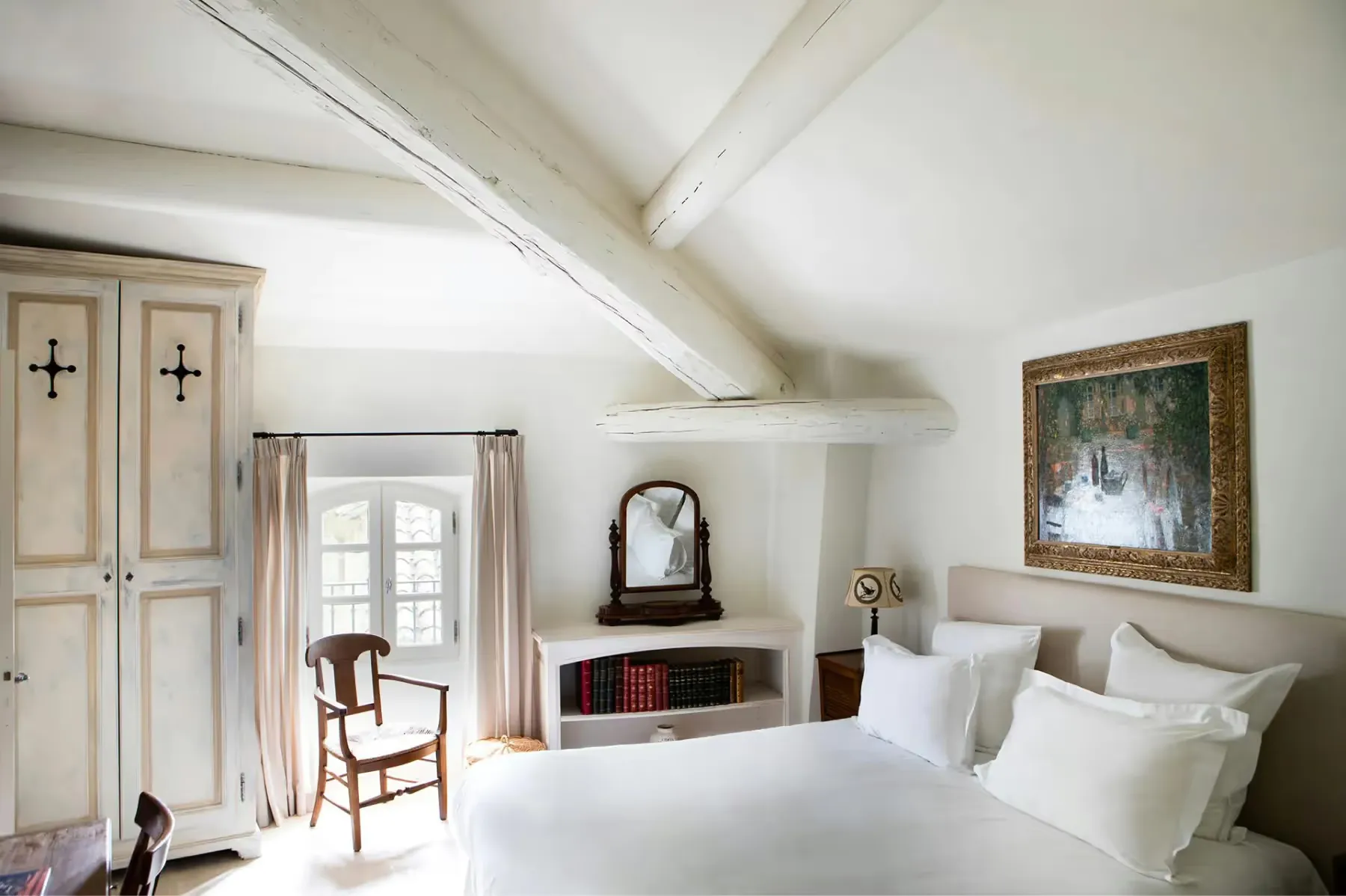 Airelles Gordes, La Bastide rooms 8