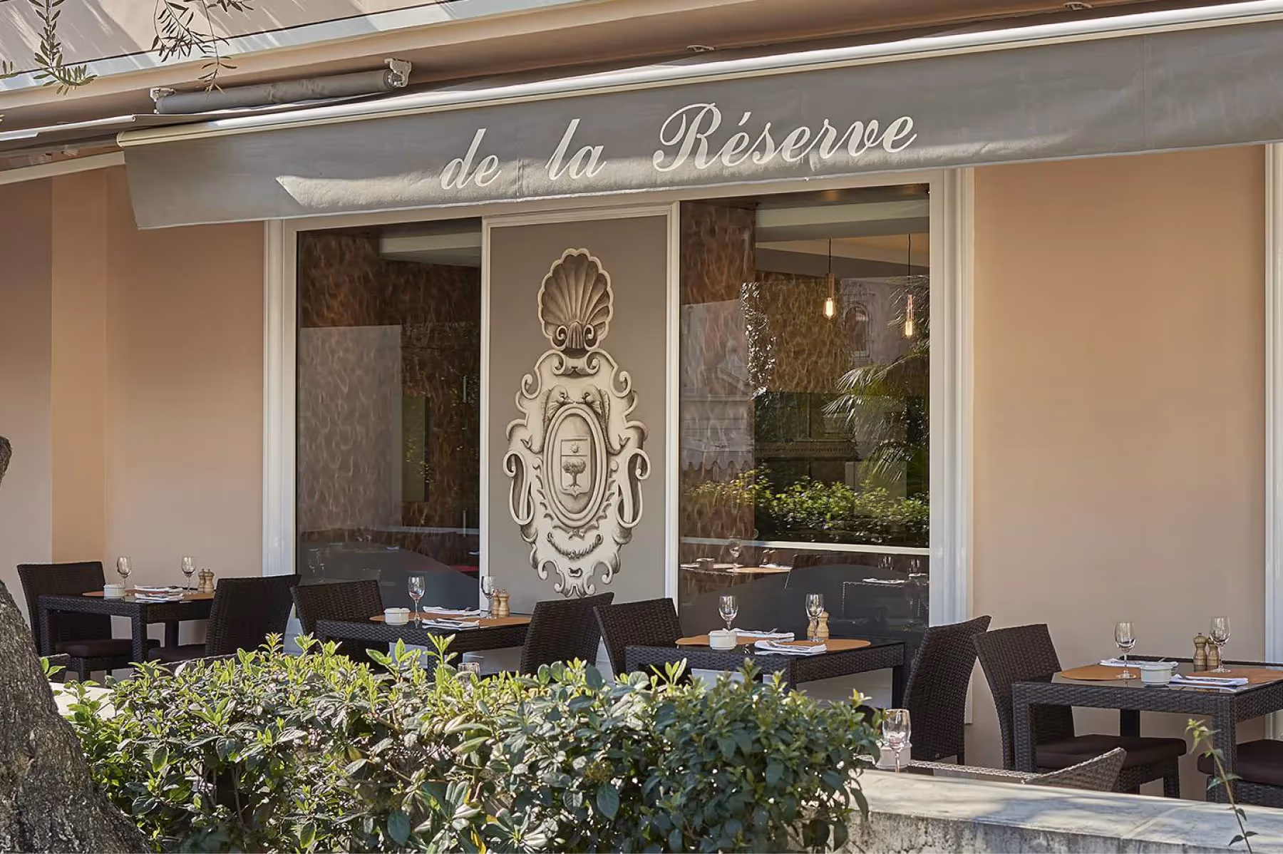 La Réserve de Beaulieu dining 12