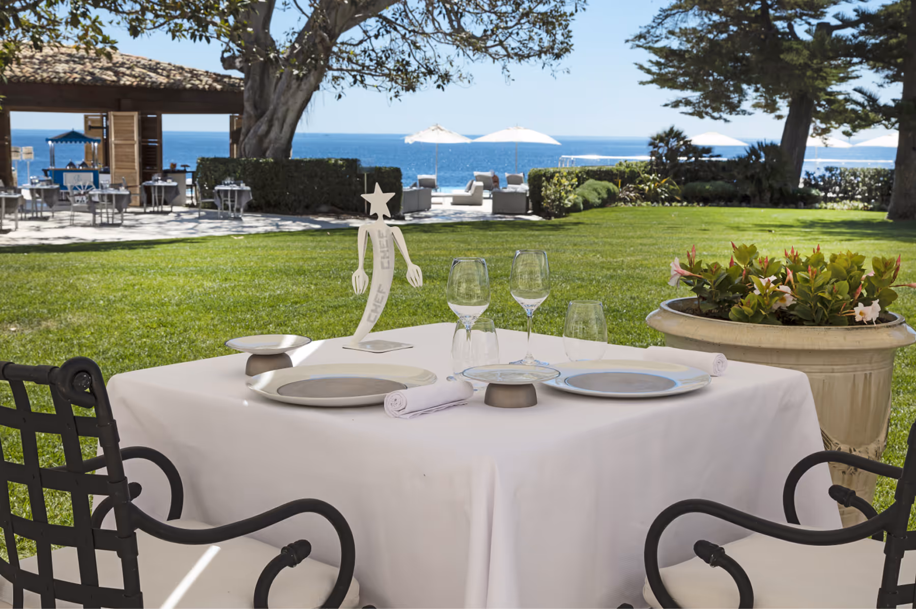 Hotel Cap-Estel dining 2
