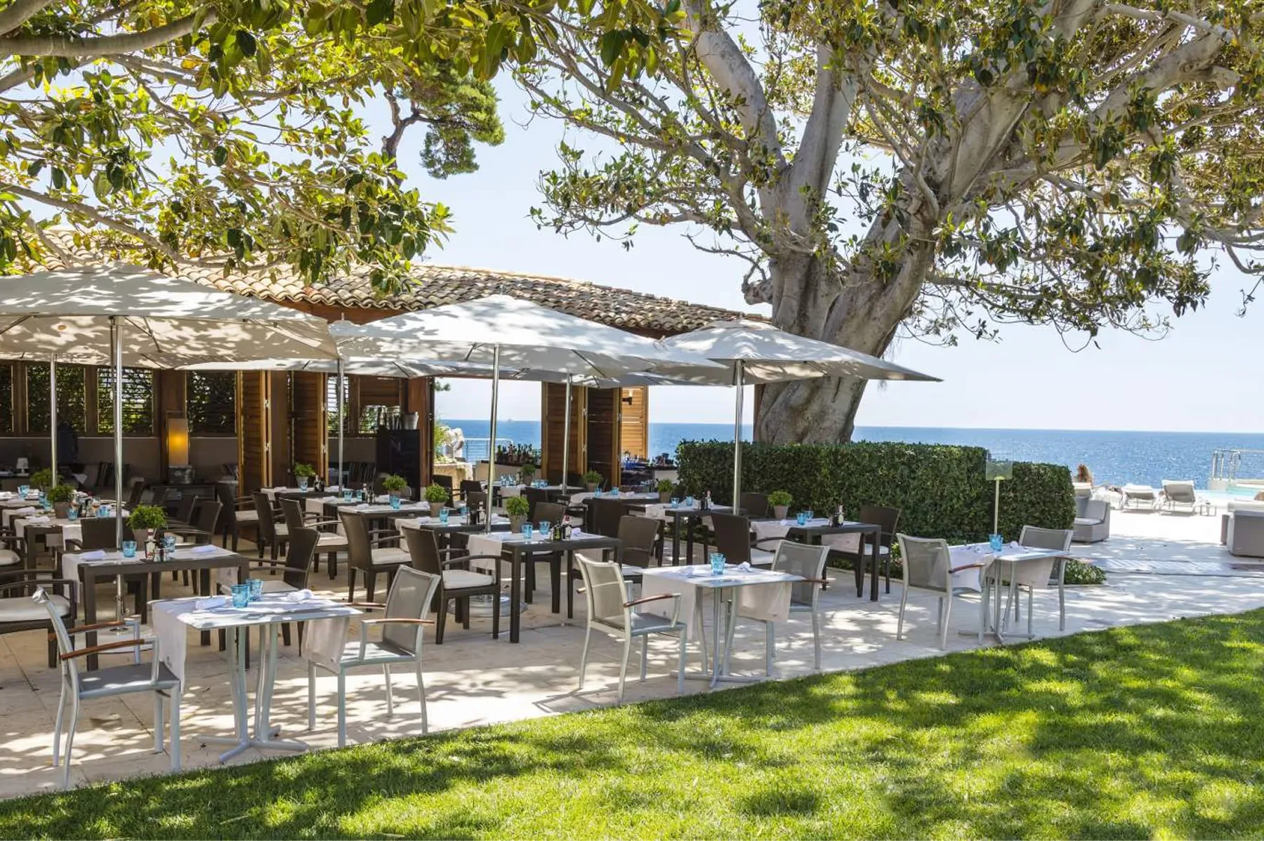 Hotel Cap-Estel dining 3