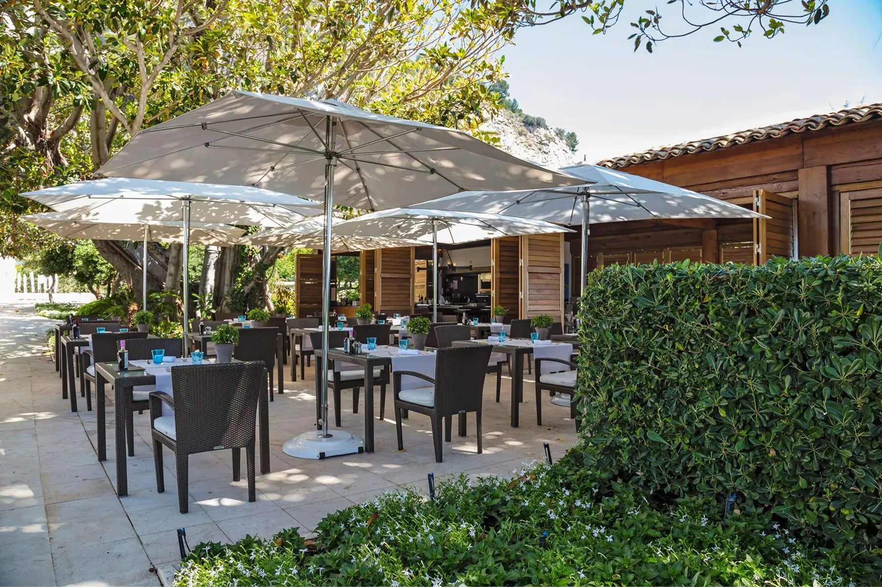 Hotel Cap-Estel dining 4