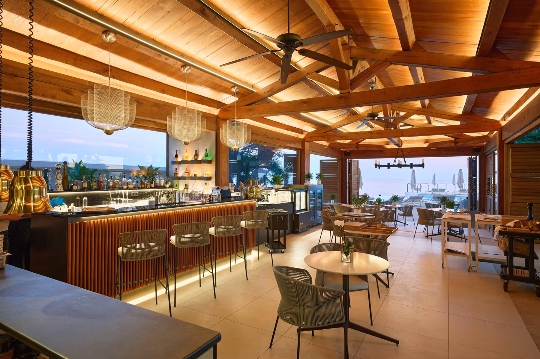 Hotel Cap-Estel dining 8