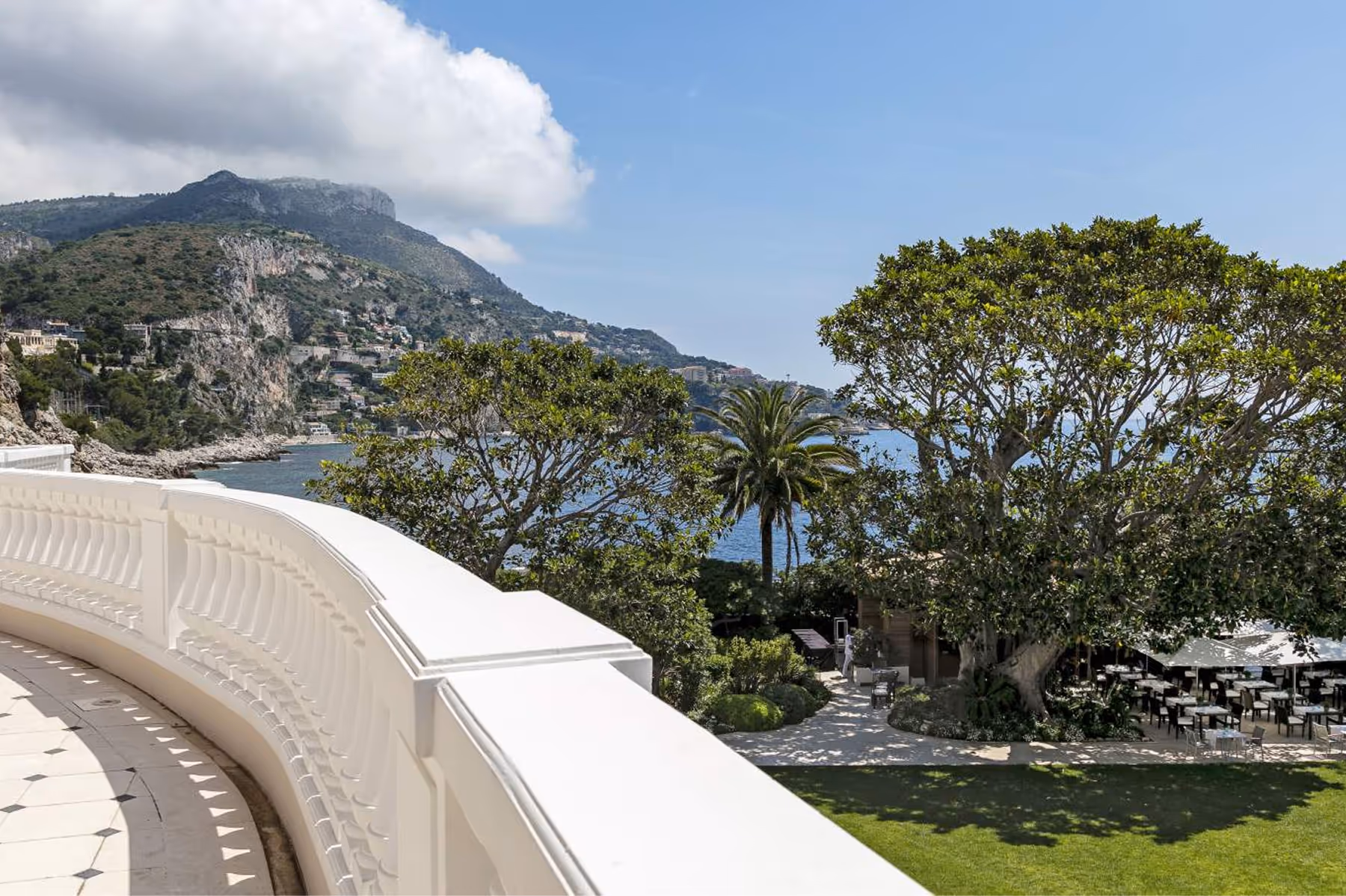 Hotel Cap-Estel overview 4