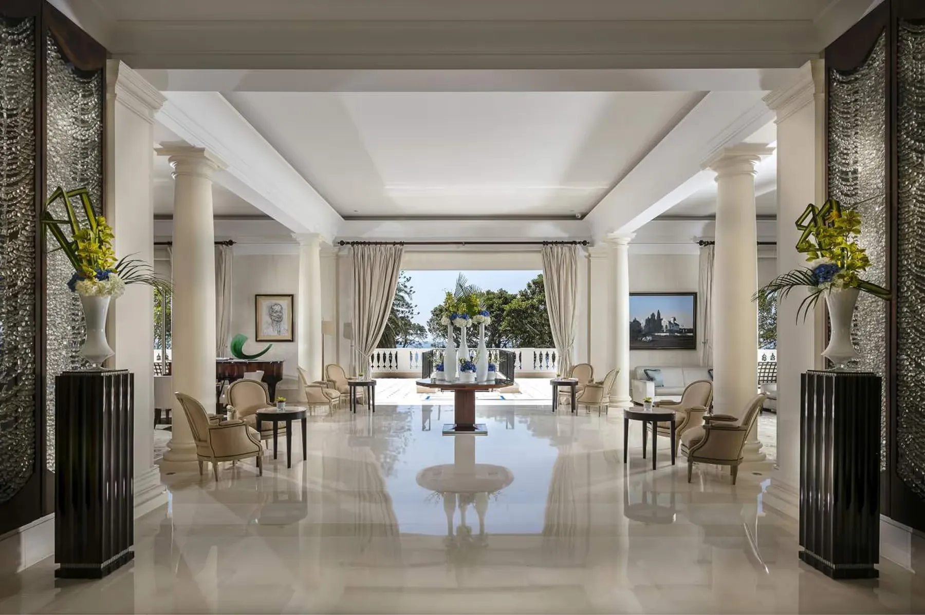 Hotel Cap-Estel property 2