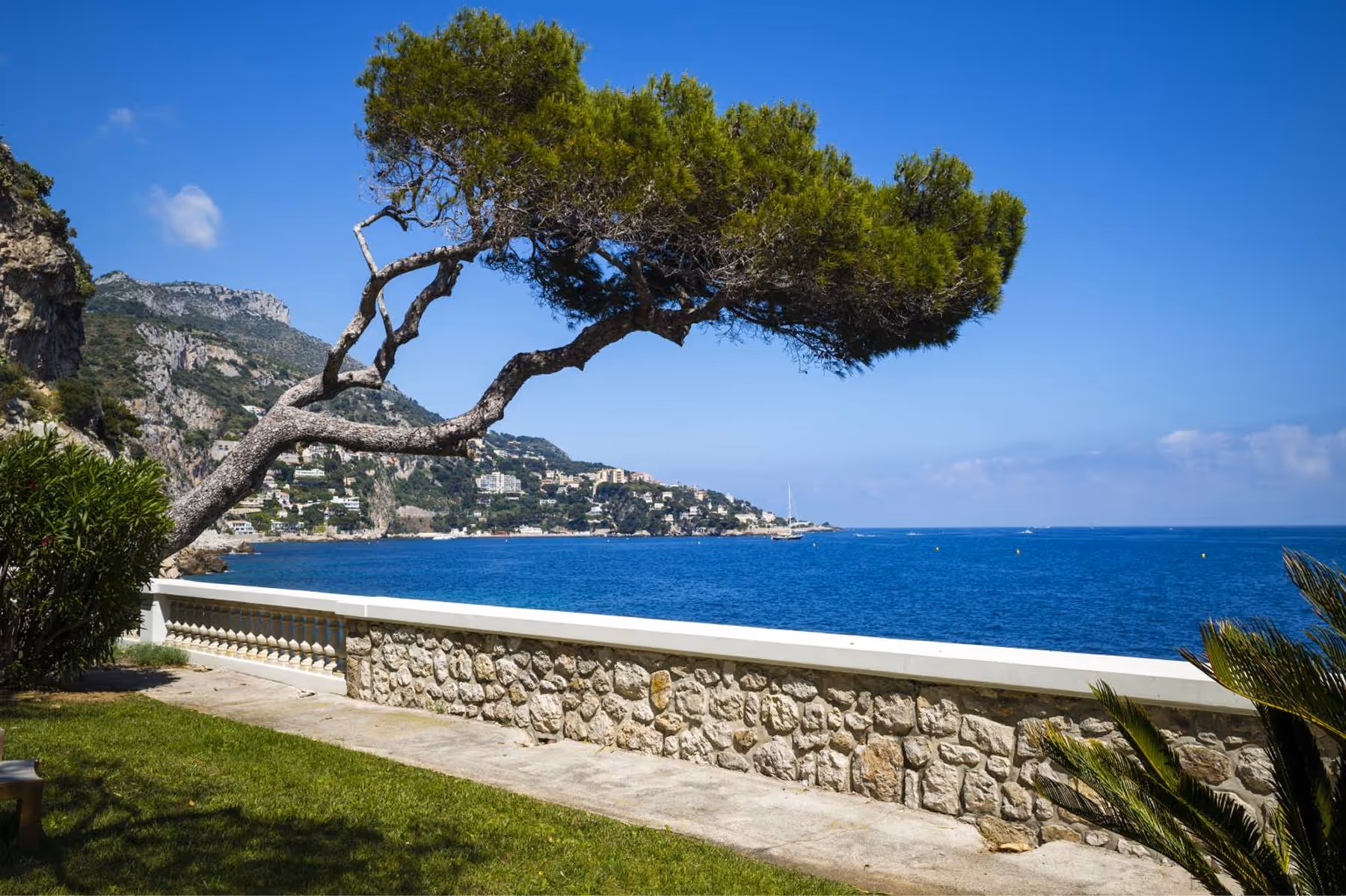 Hotel Cap-Estel property 9