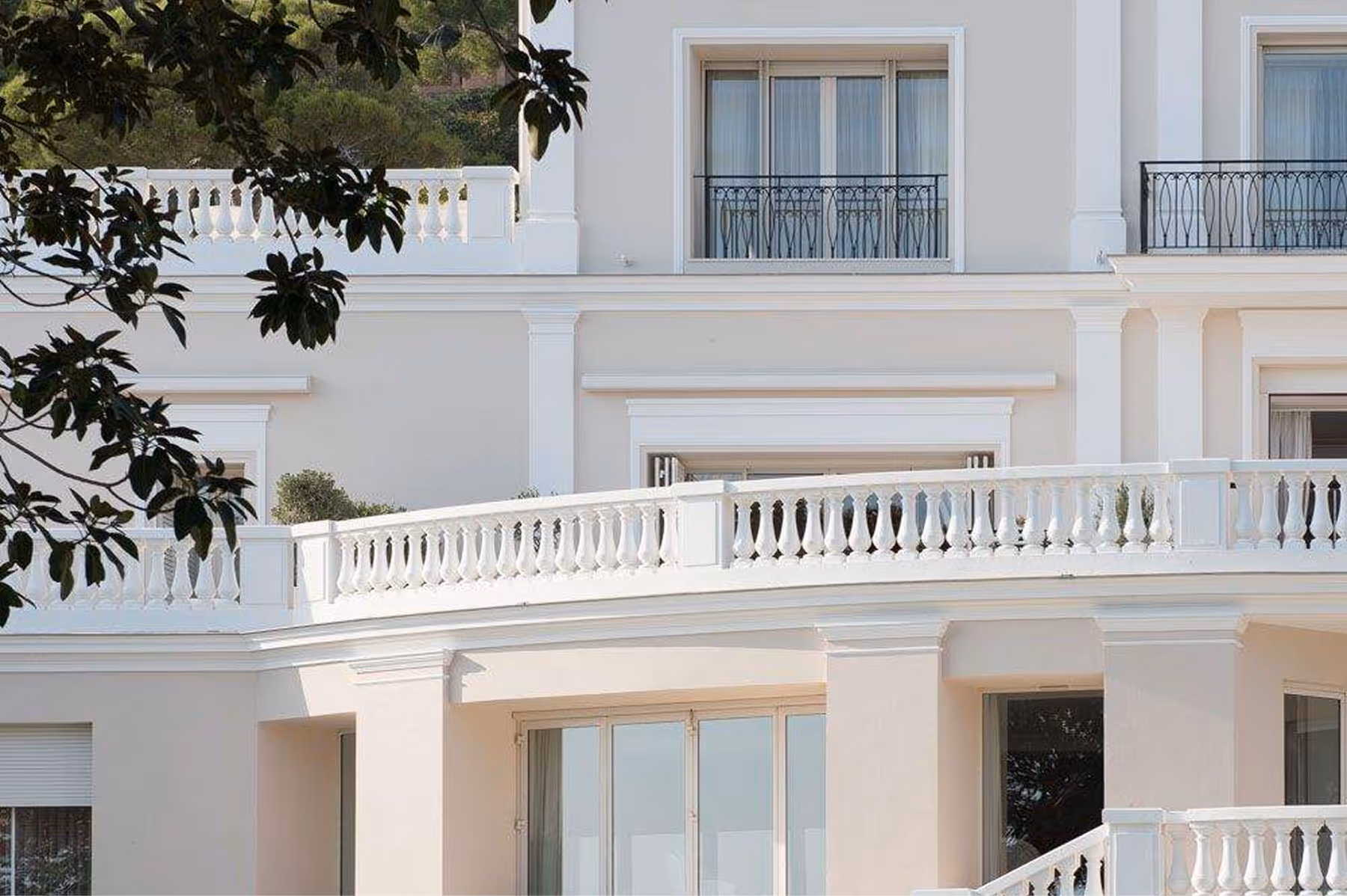 Hotel Cap-Estel property 11