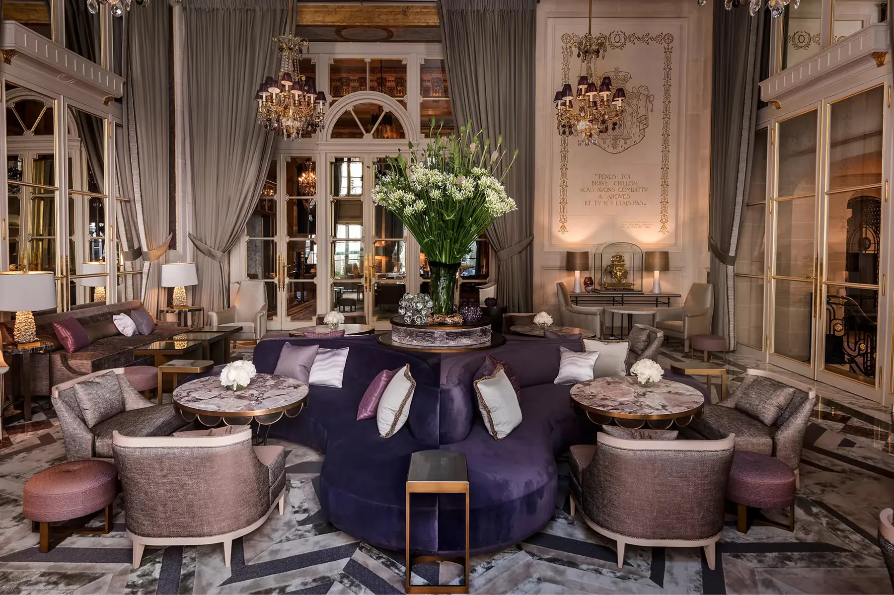 Hôtel de Crillon dining 8