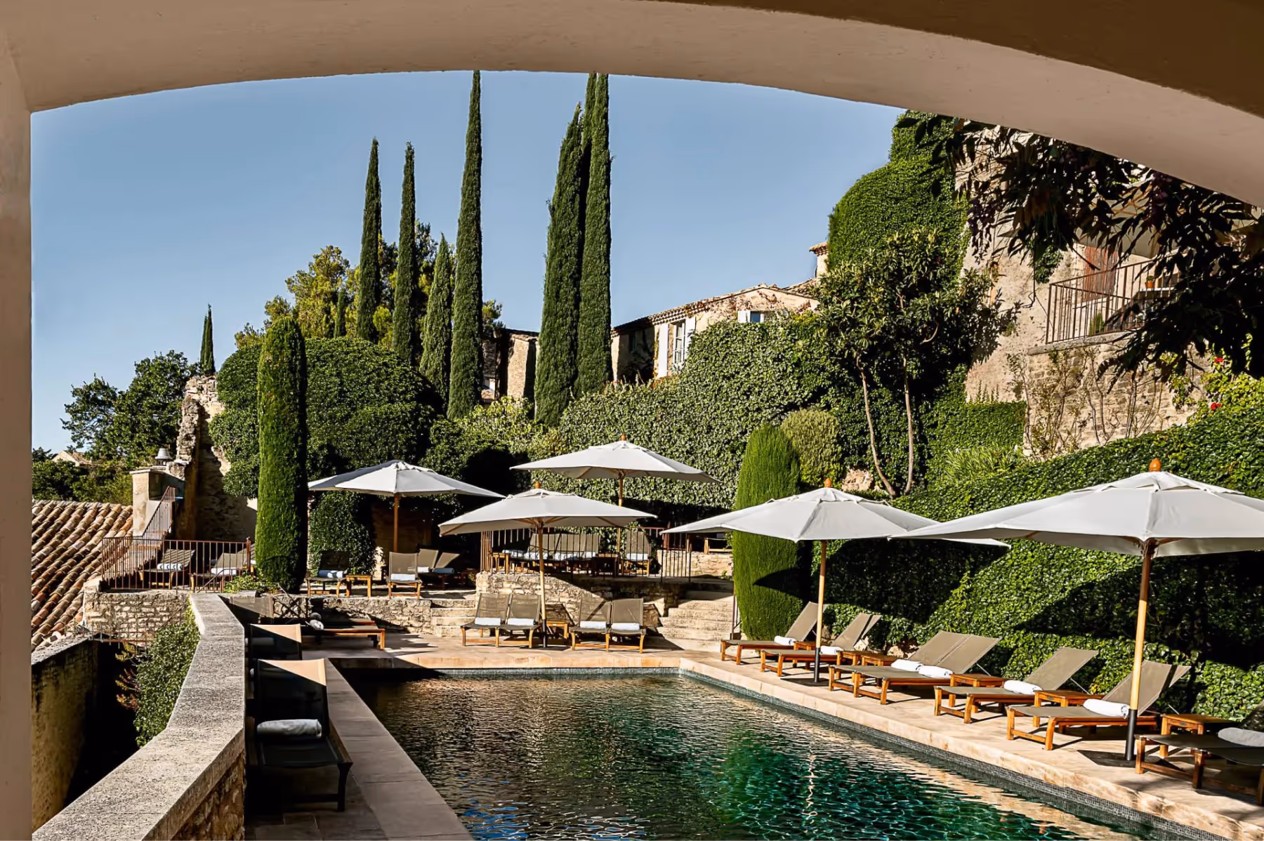 Hôtel Crillon le Brave overview 6