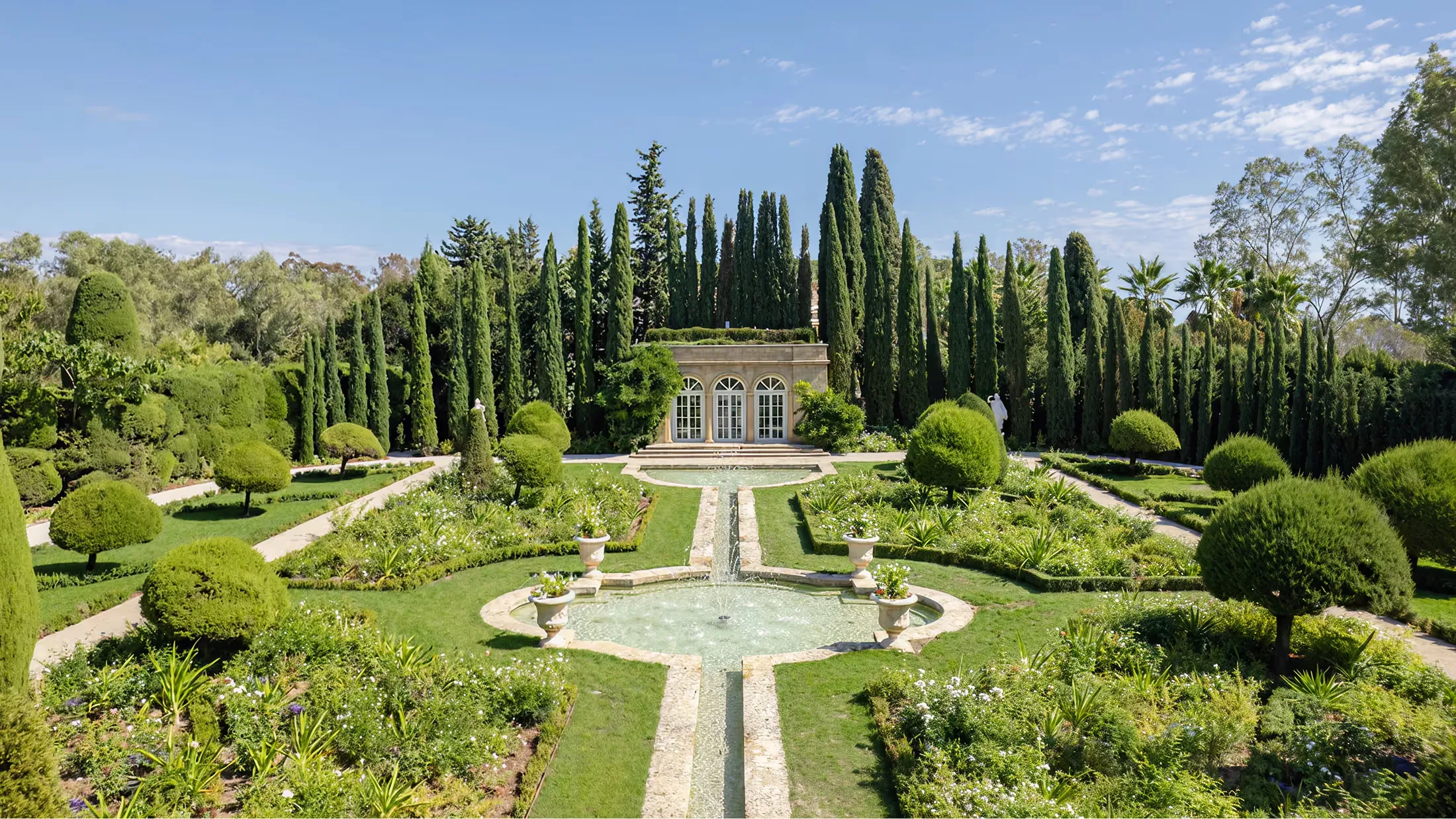 Le Château de La Croix des Gardes hero