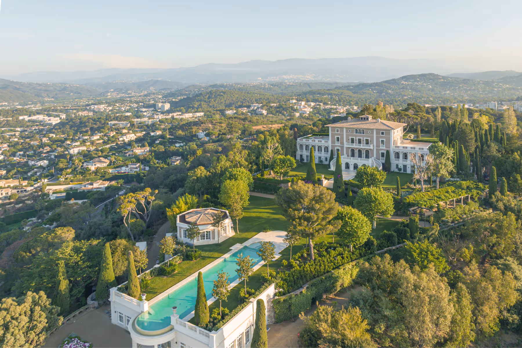 Le Château de La Croix des Gardes property 10