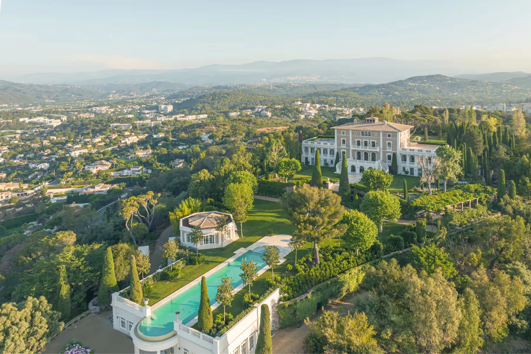 Le Château de La Croix des Gardes property 10