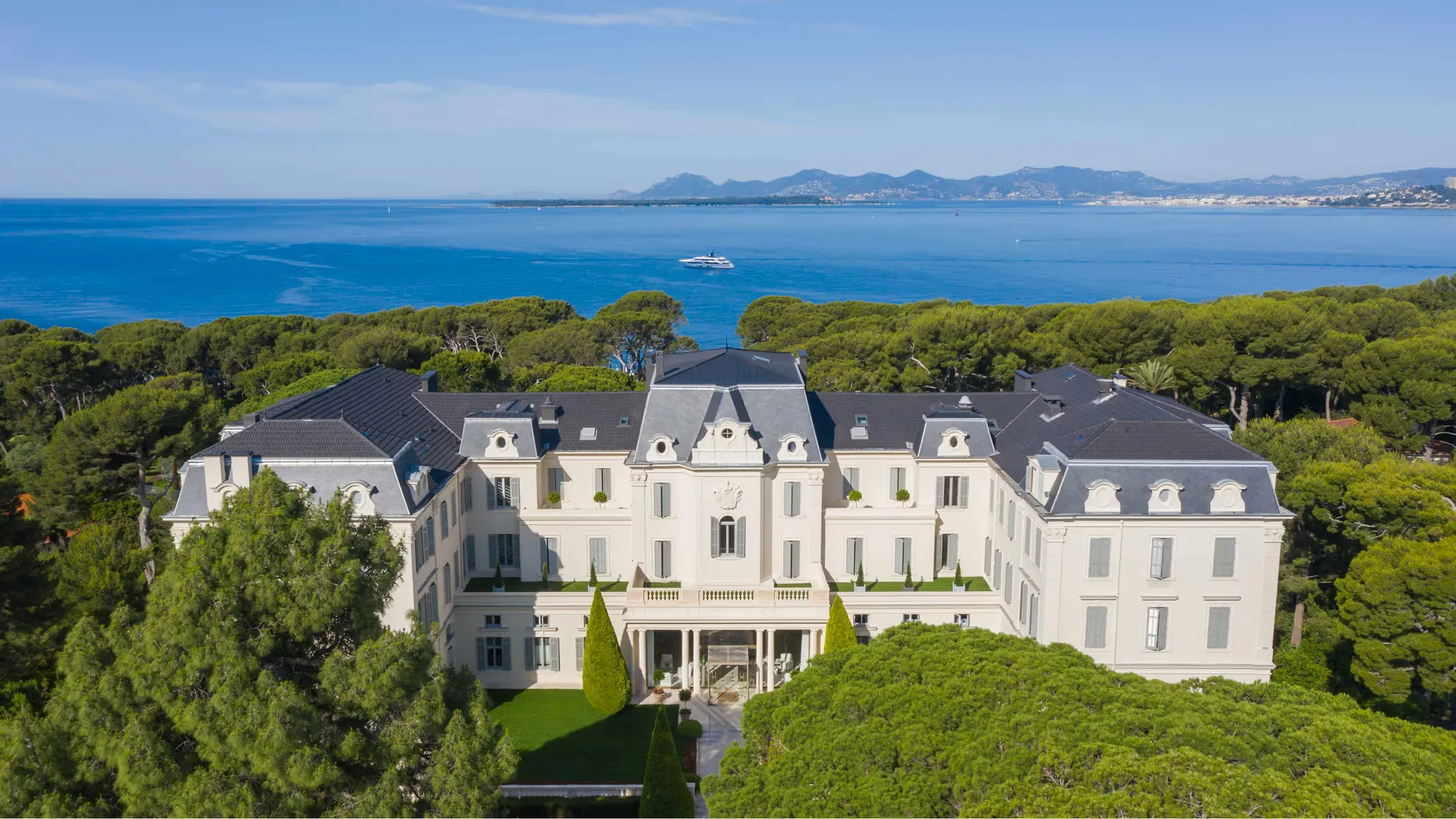 Hôtel du Cap-Eden-Roc hero