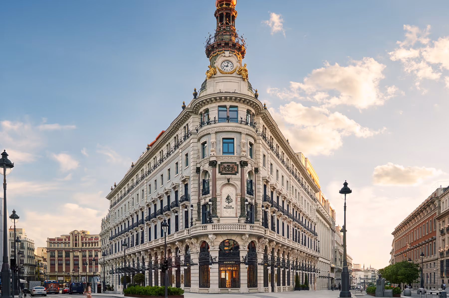 Four Seasons Hotel Madrid overview 1
