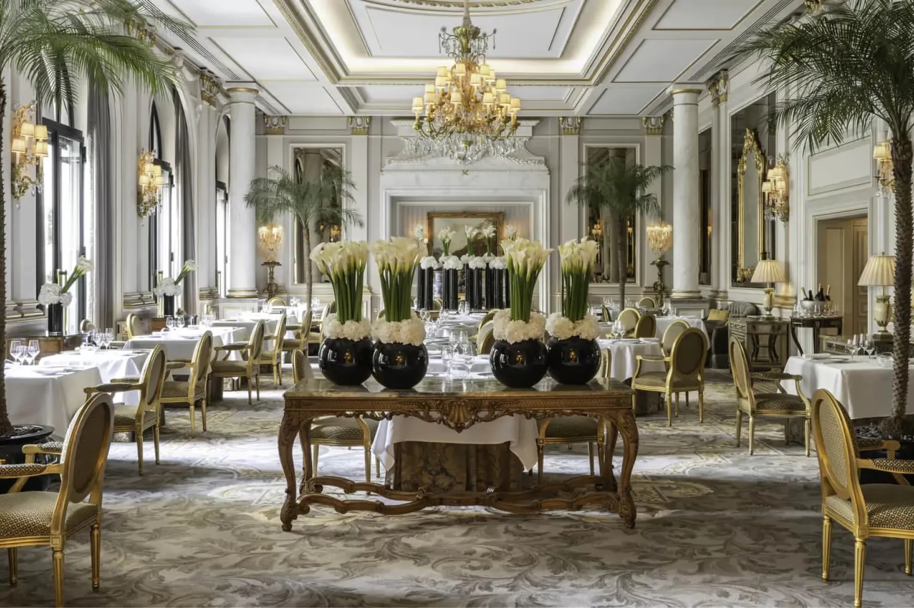 Four Seasons Hotel George V property 5