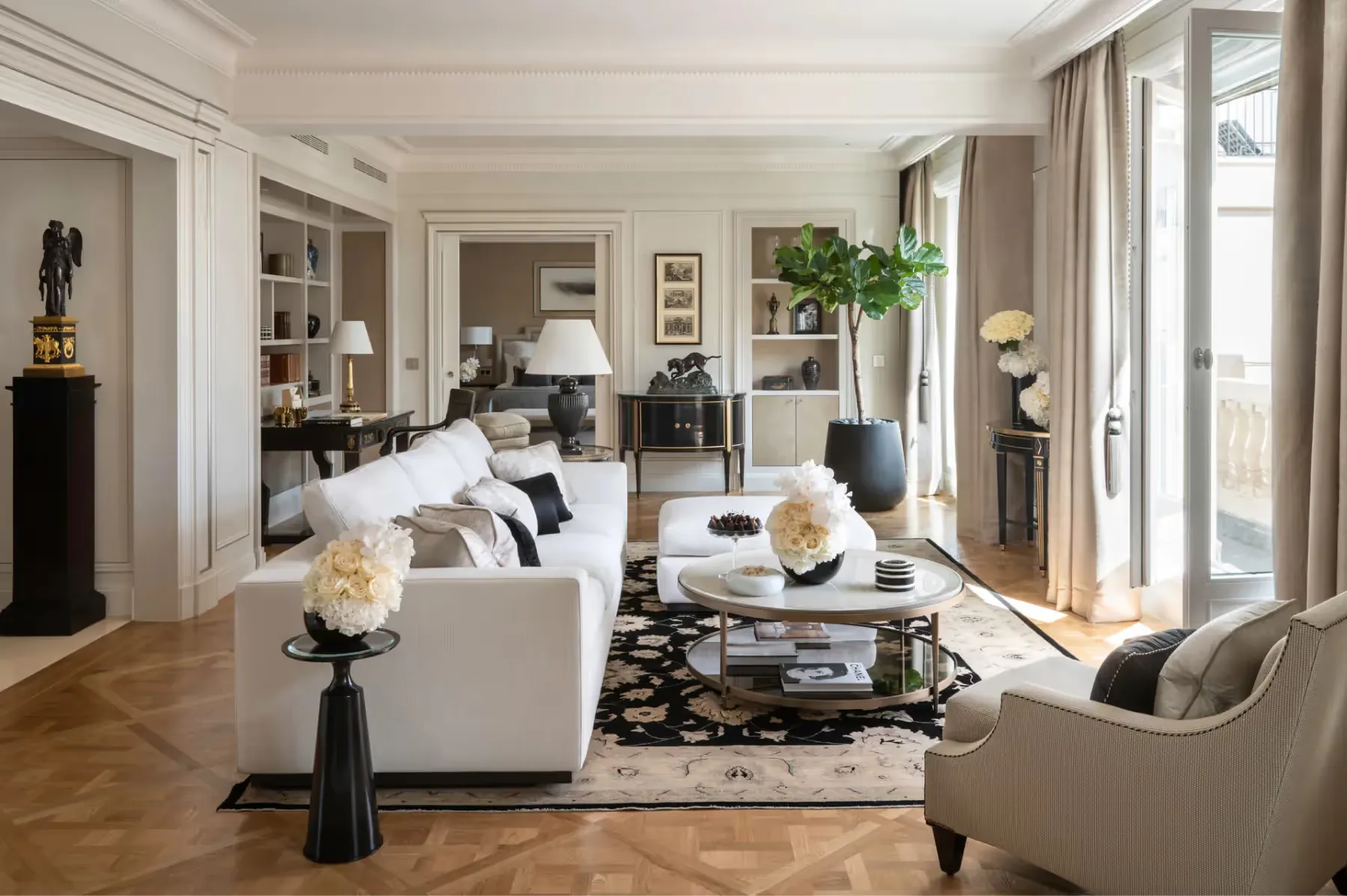 Four Seasons Hotel George V rooms 2