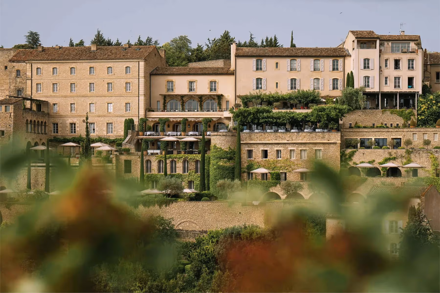 Airelles Gordes, La Bastide overview 1