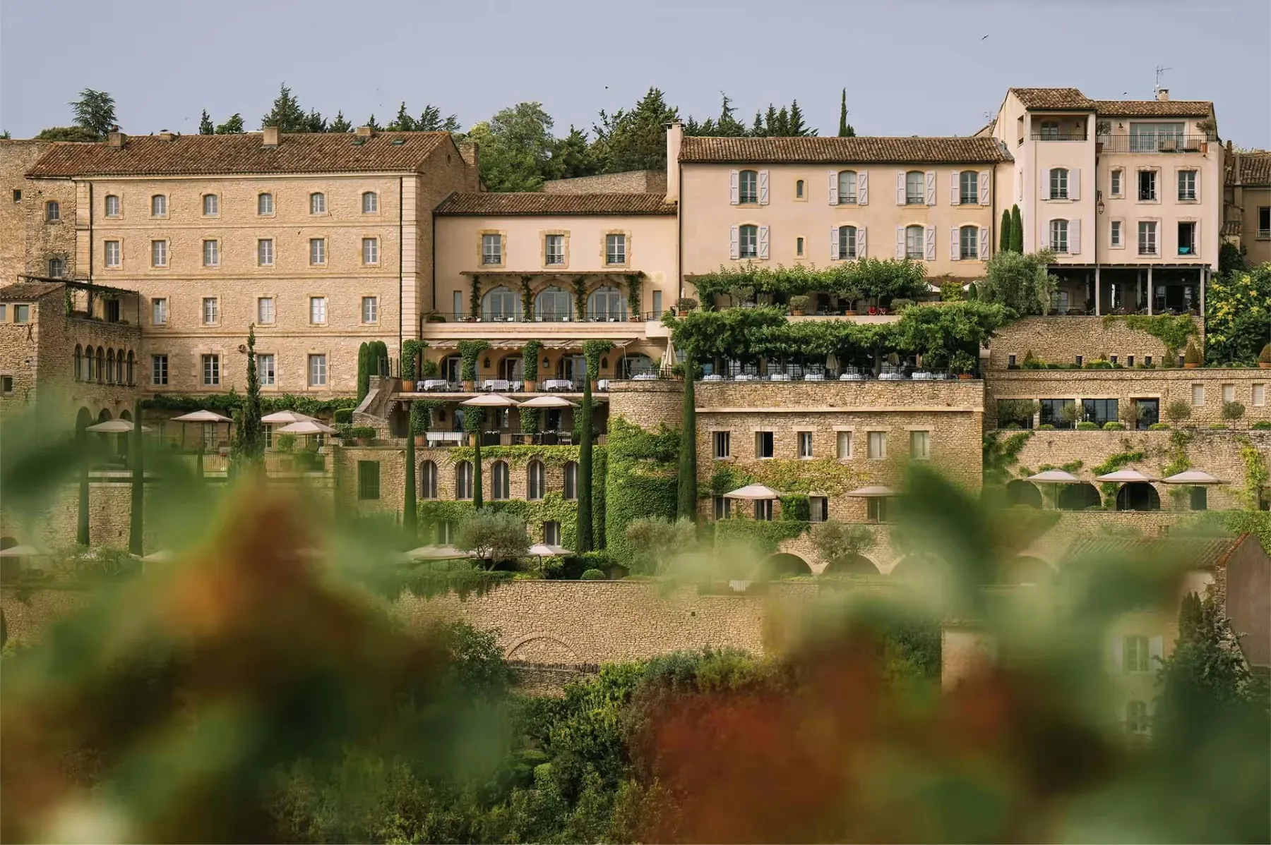 Airelles Gordes, La Bastide overview 1