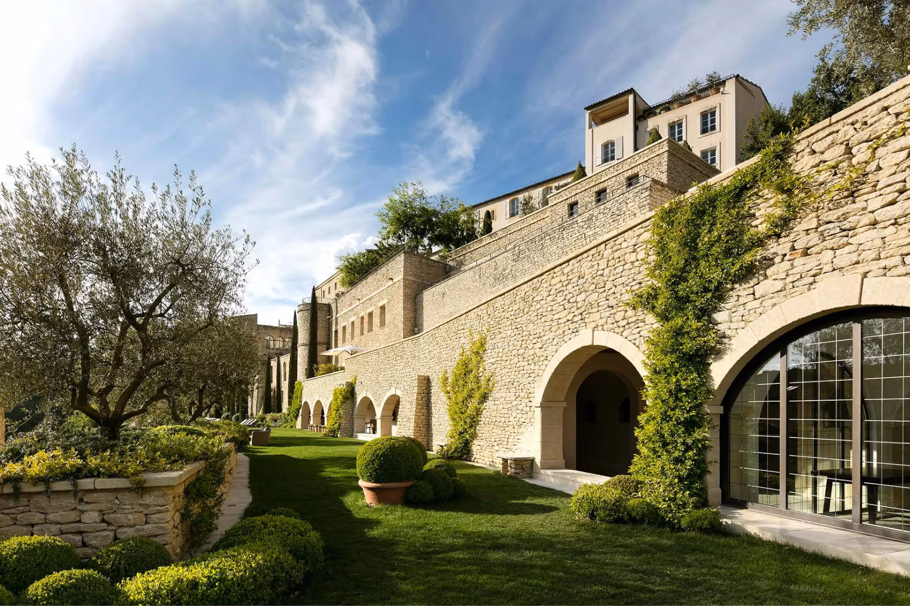 Airelles Gordes, La Bastide property 4
