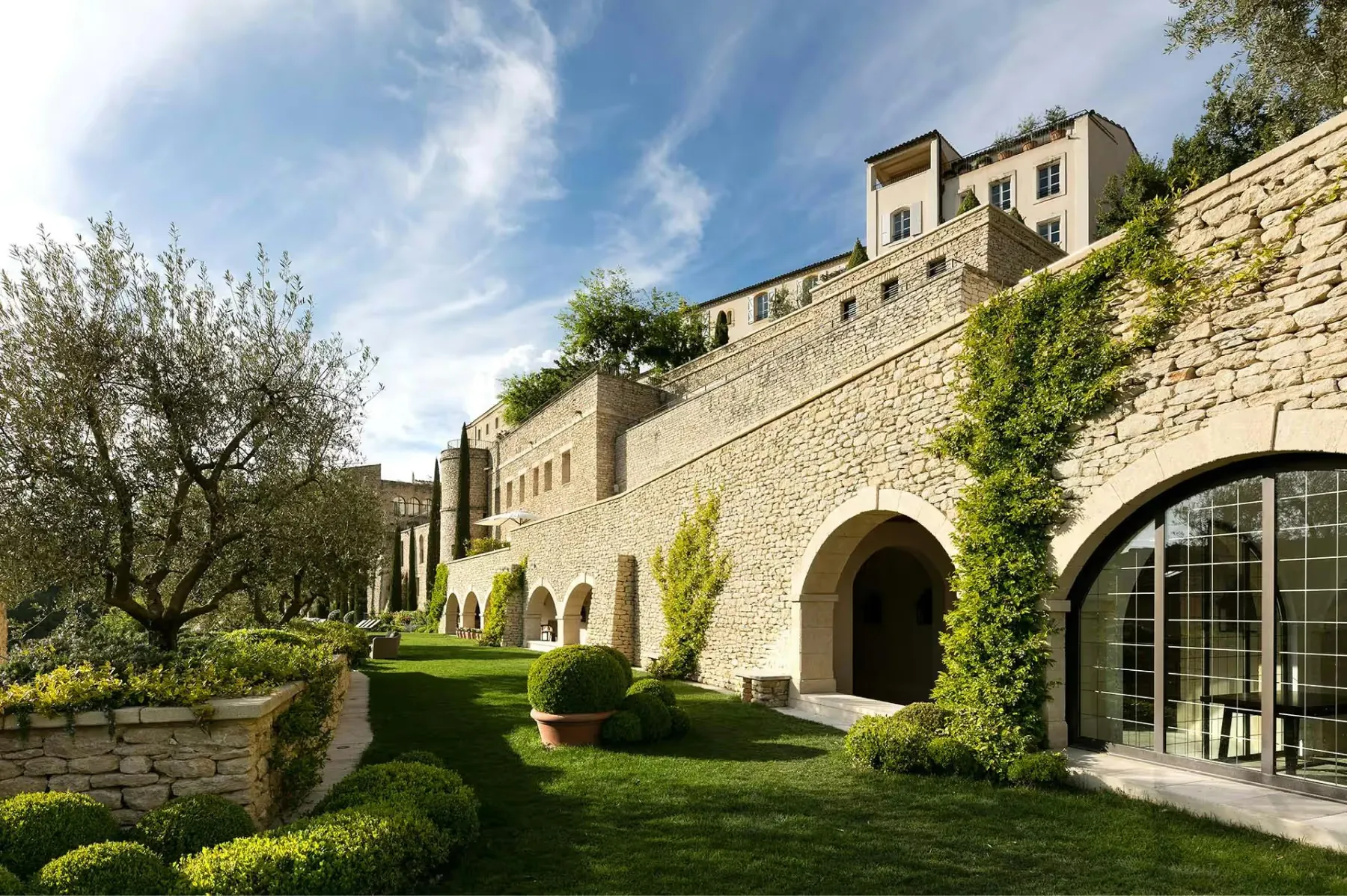 Airelles Gordes, La Bastide property 4