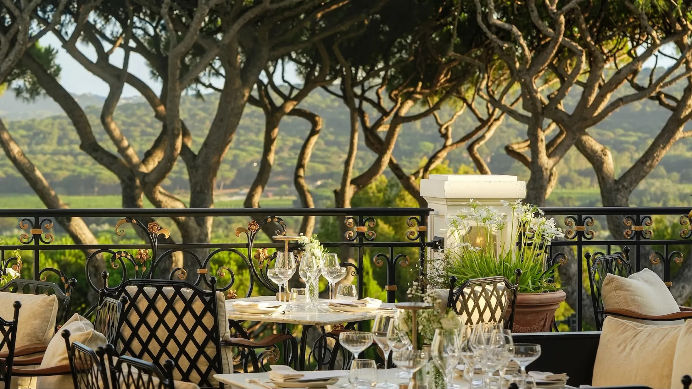 Airelles Gordes, La Bastide hero