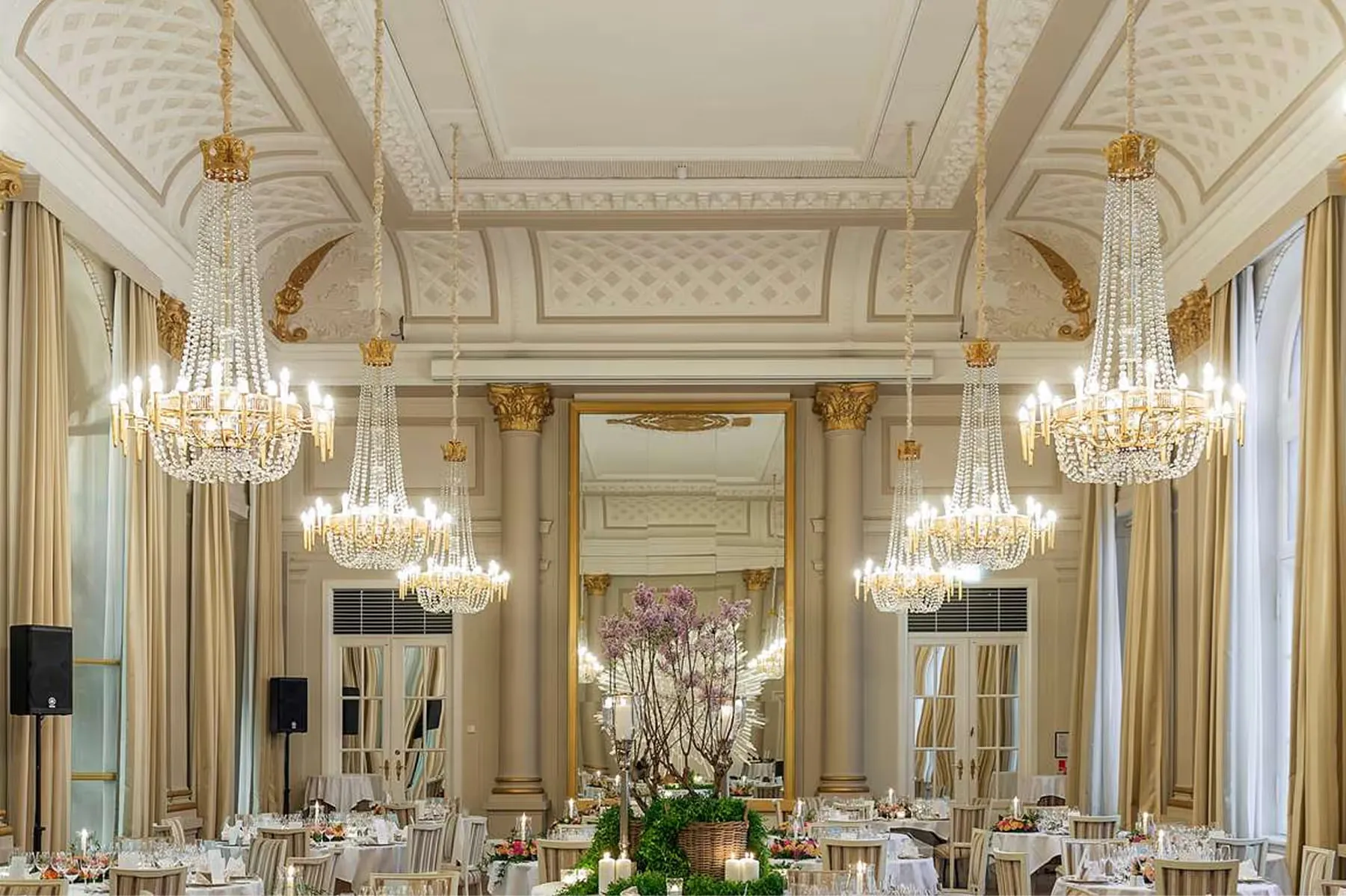 Hotel d'Angleterre dining 1