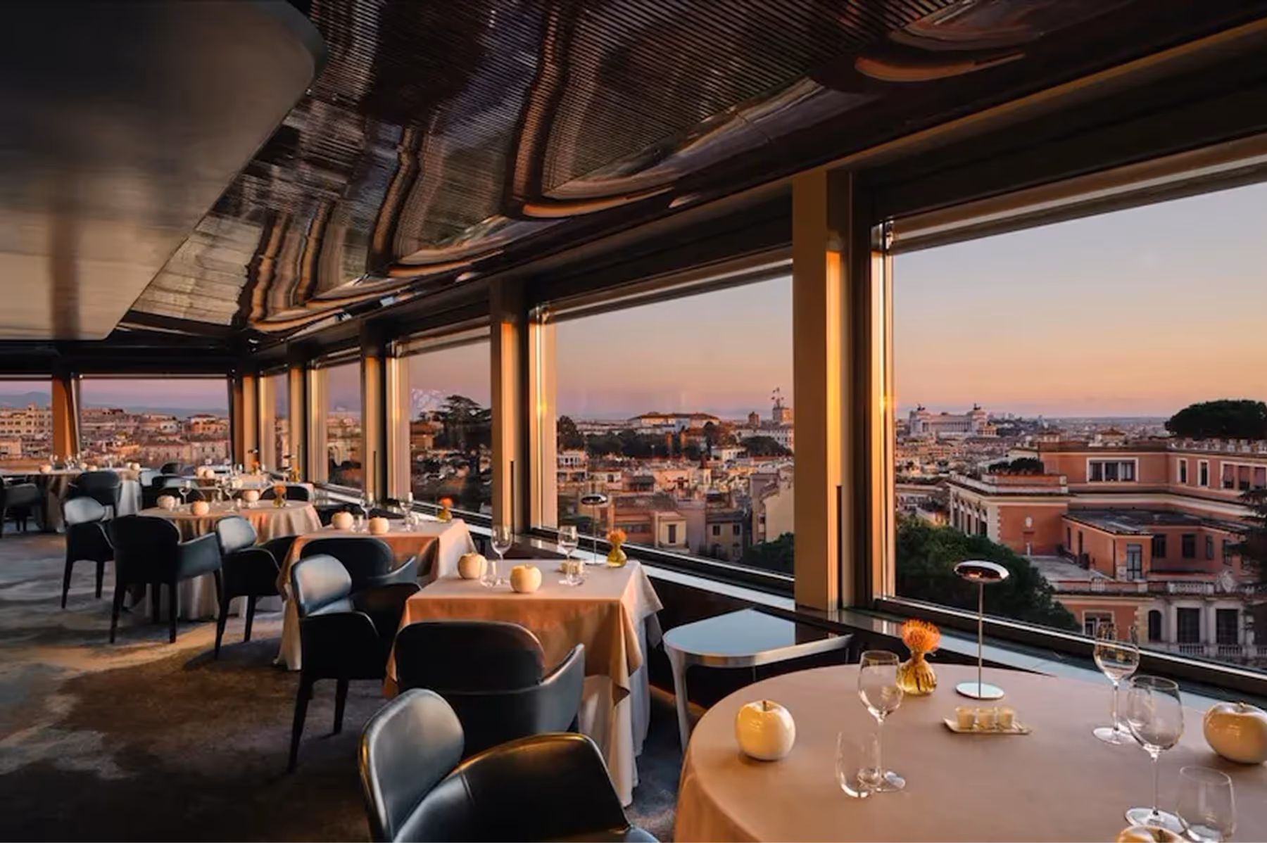 Hotel Eden dining 1