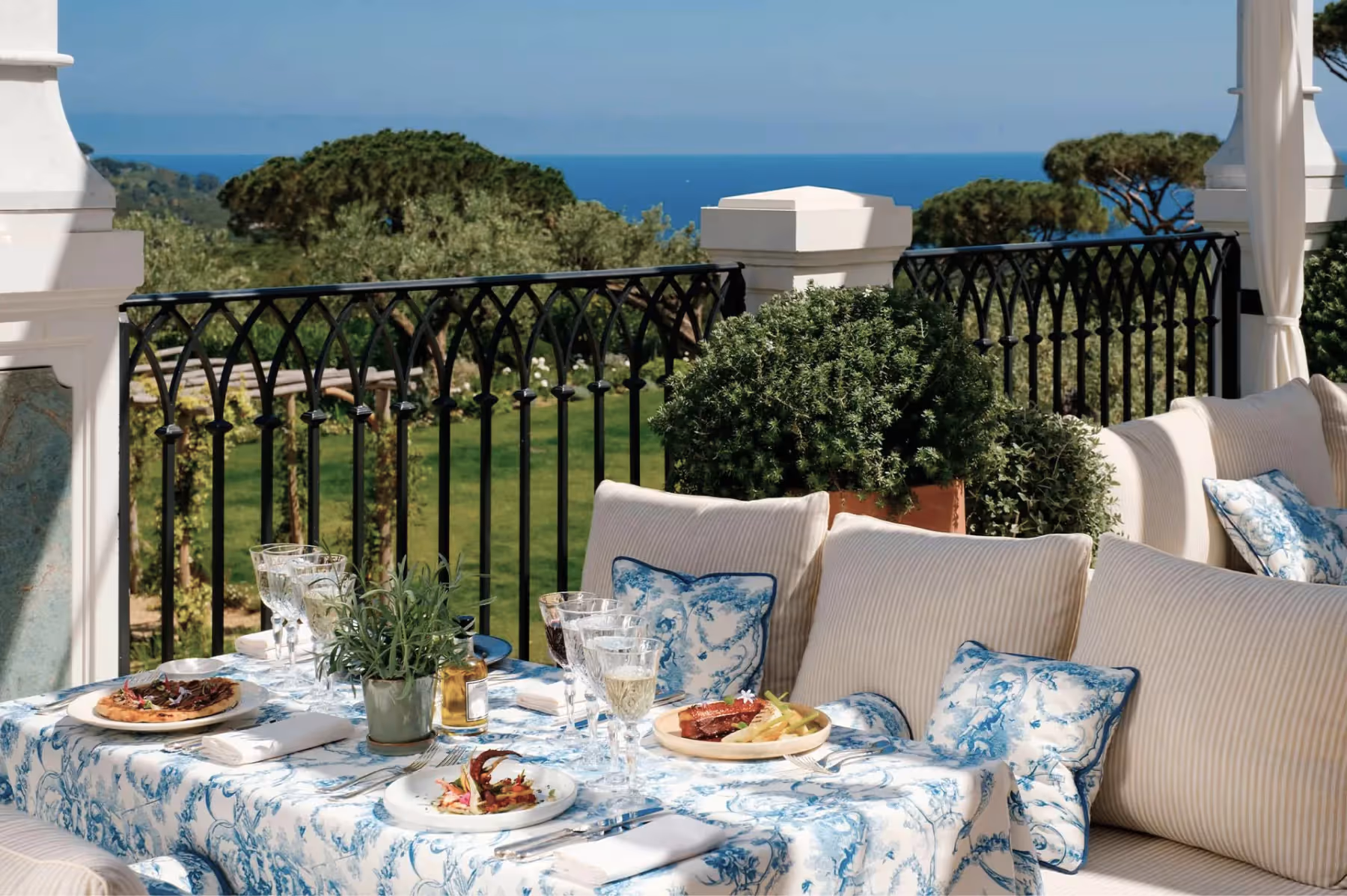 Château de La Messardière dining 1