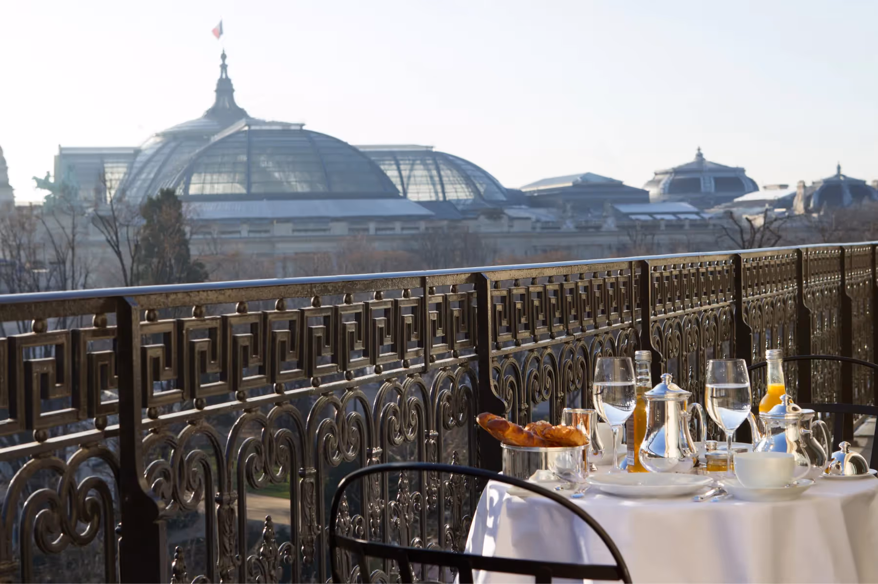 La Réserve Paris dining 13