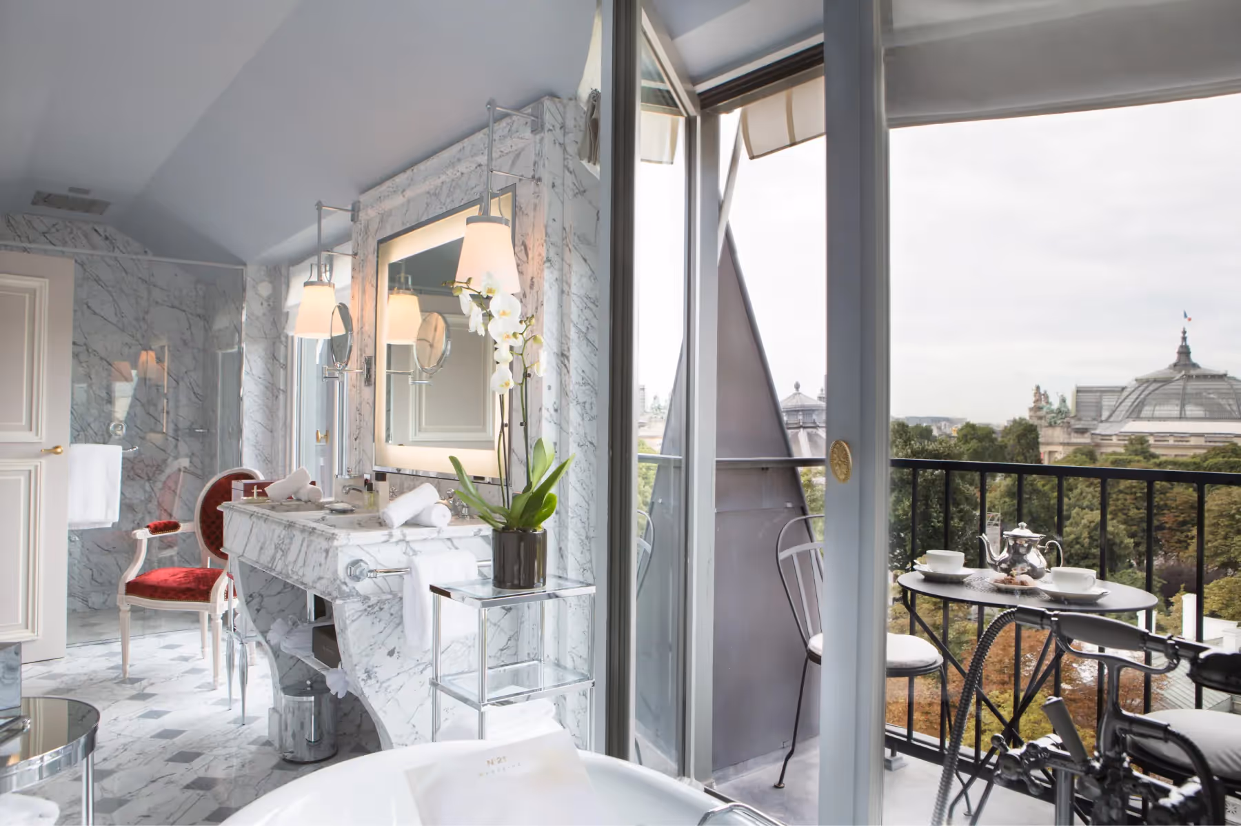 La Réserve Paris rooms 4