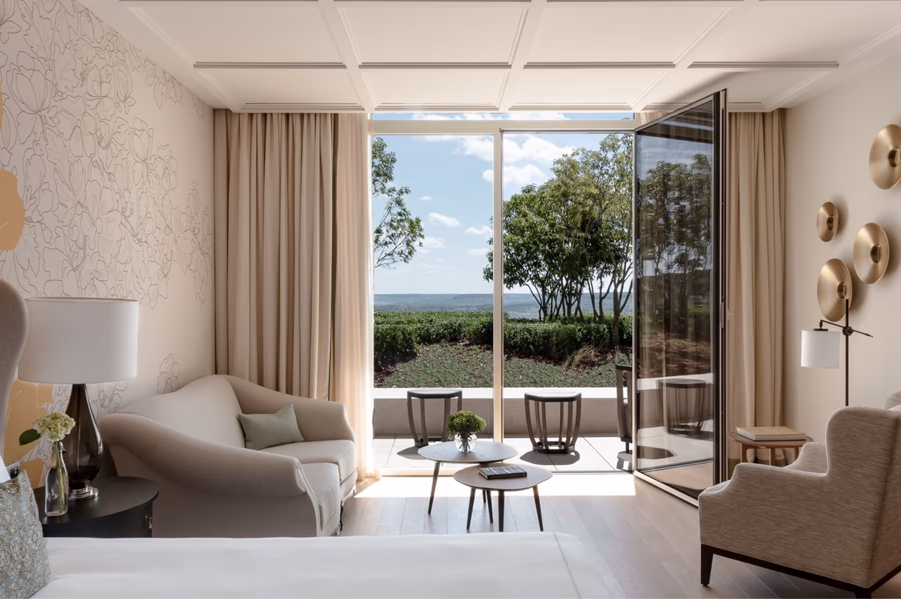 Royal Champagne Hotel & Spa rooms 4