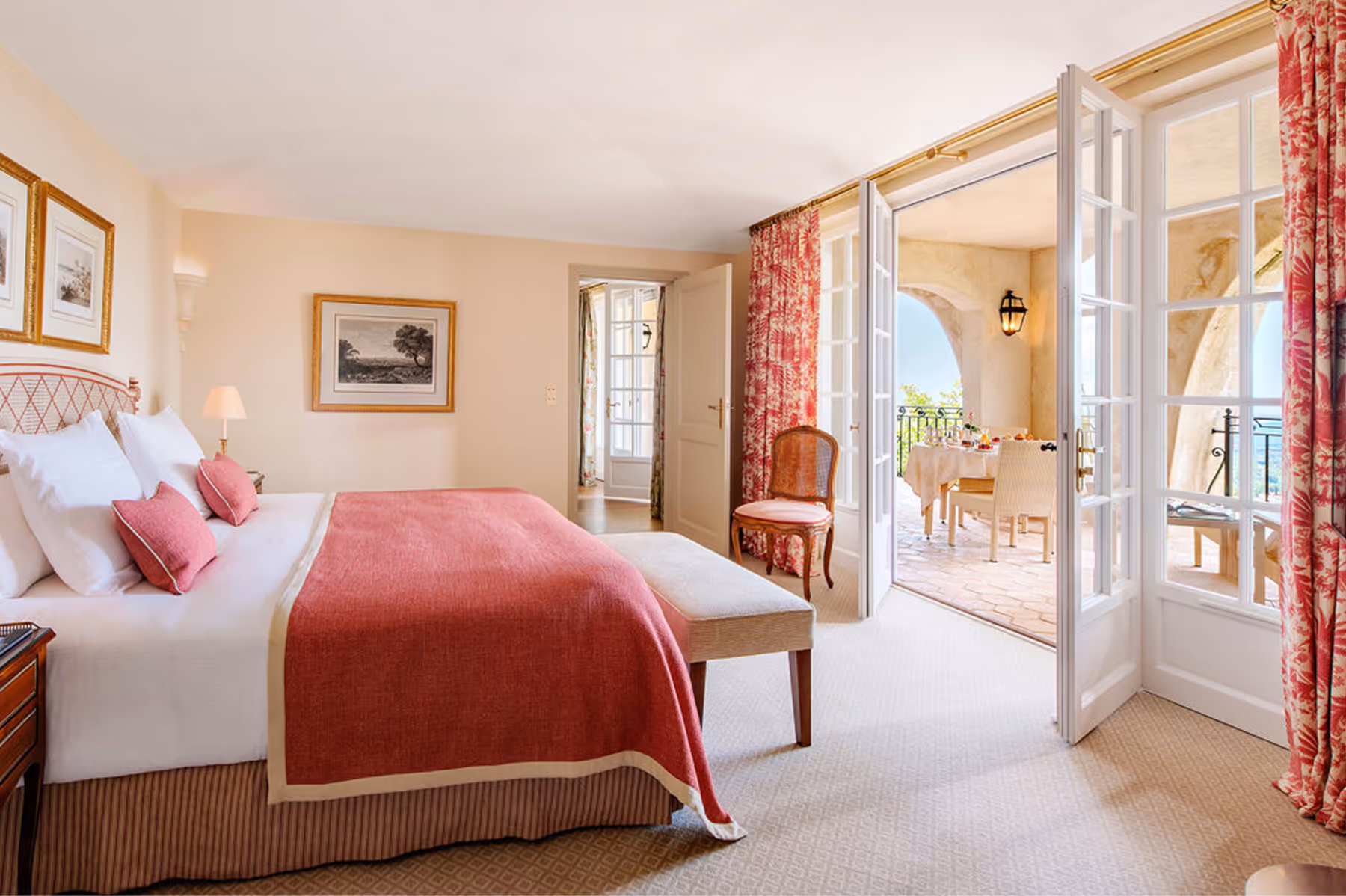 Château Saint Martin & Spa overview 2