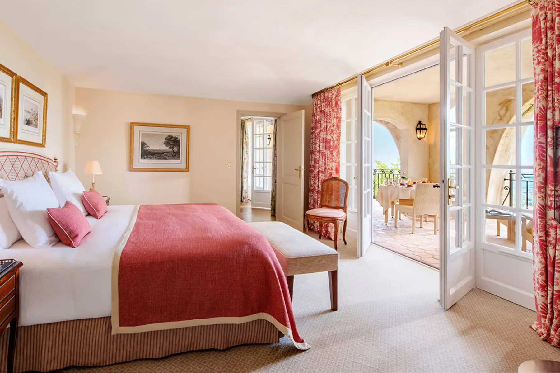 Château Saint Martin & Spa overview 2