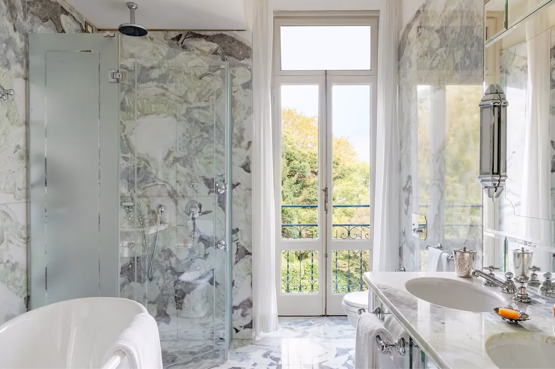 Grand Hotel Tremezzo rooms 2