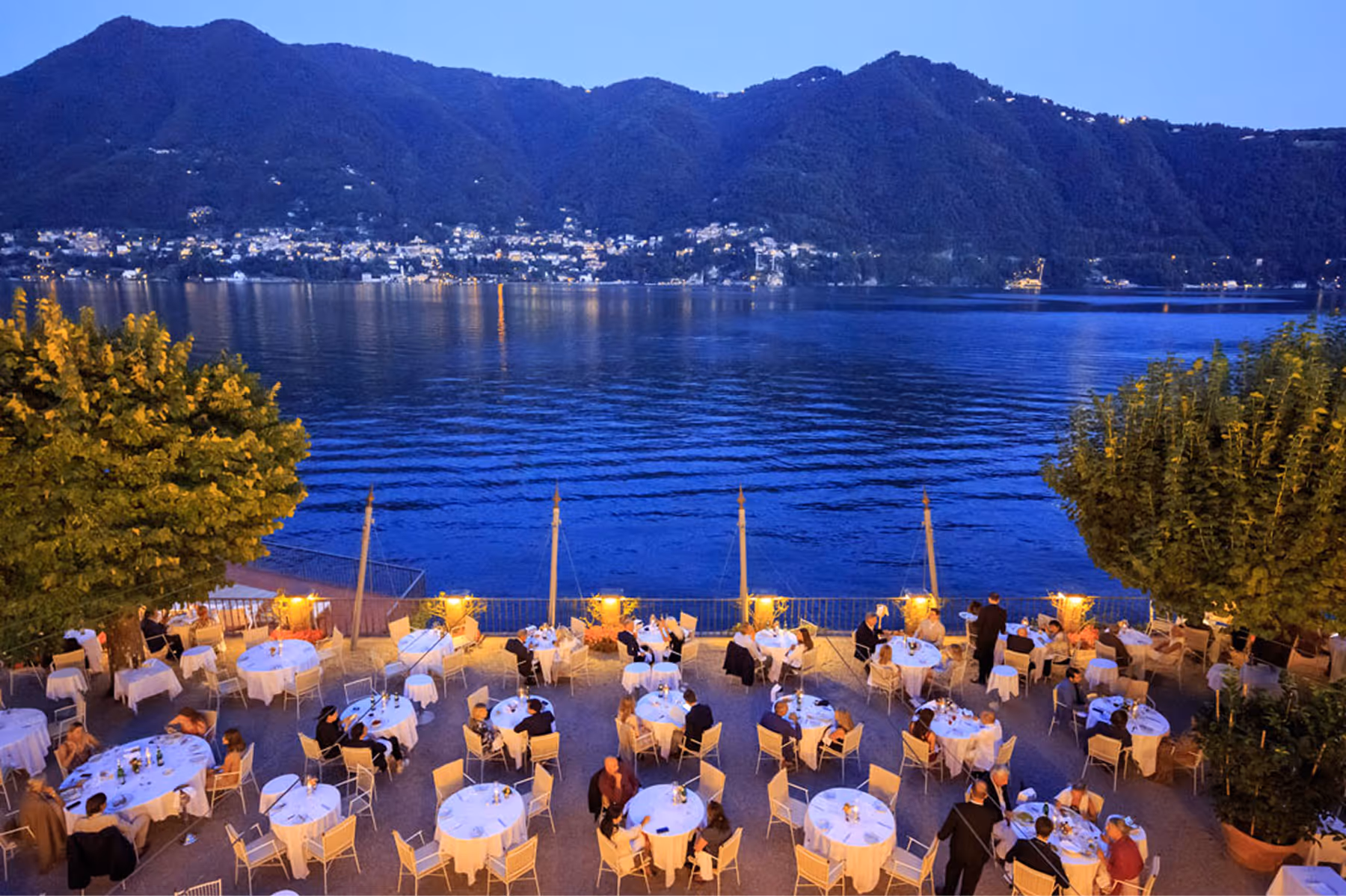Villa d'Este dining 4